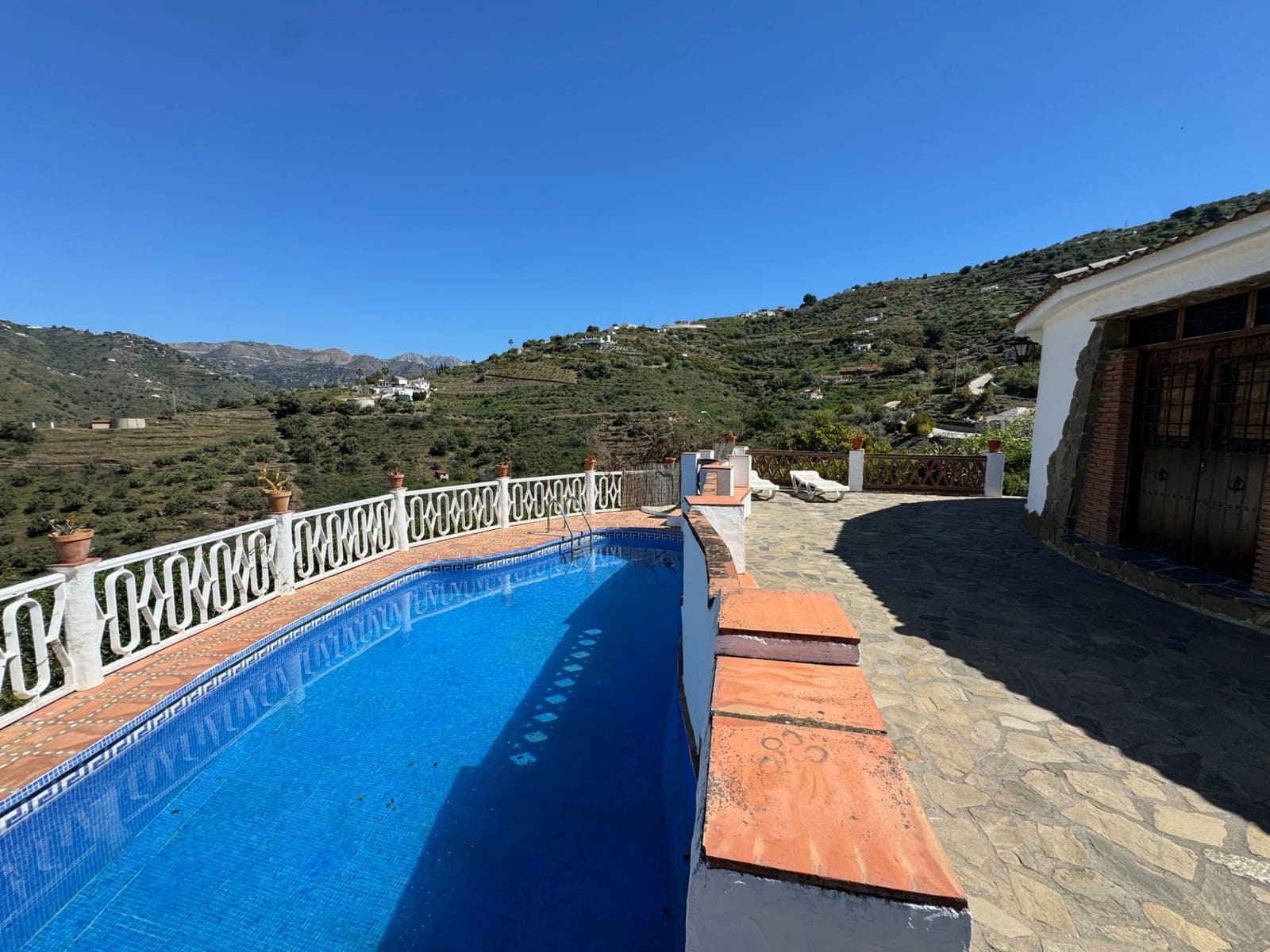 4 bedroom Finca/Country House for sale in Torrox with pool garage - € 378,000 (Ref: 9854368)
