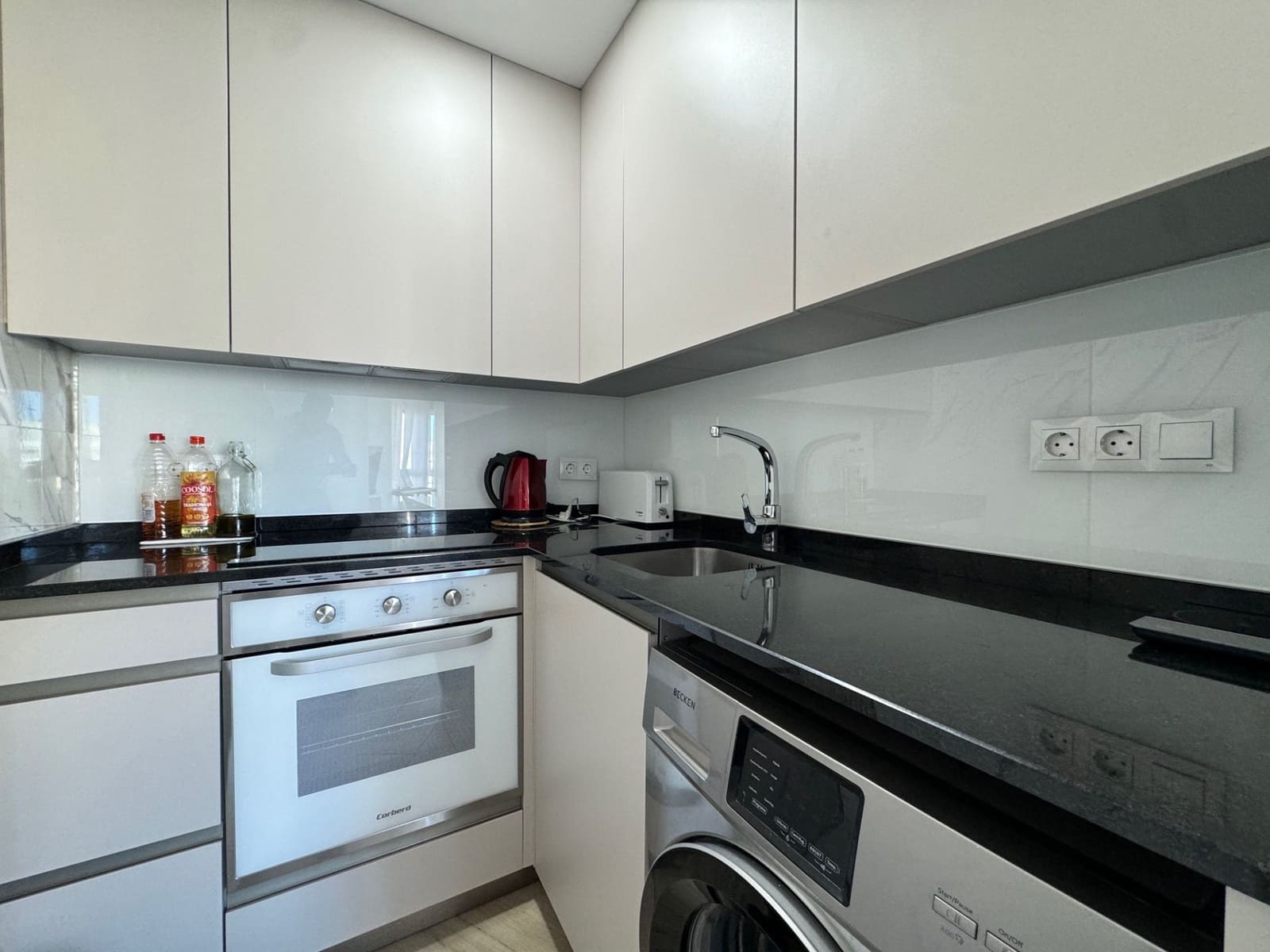Estúdio para venda em Torrox-Costa com piscina - 204 000 € (Ref: 9854369)
