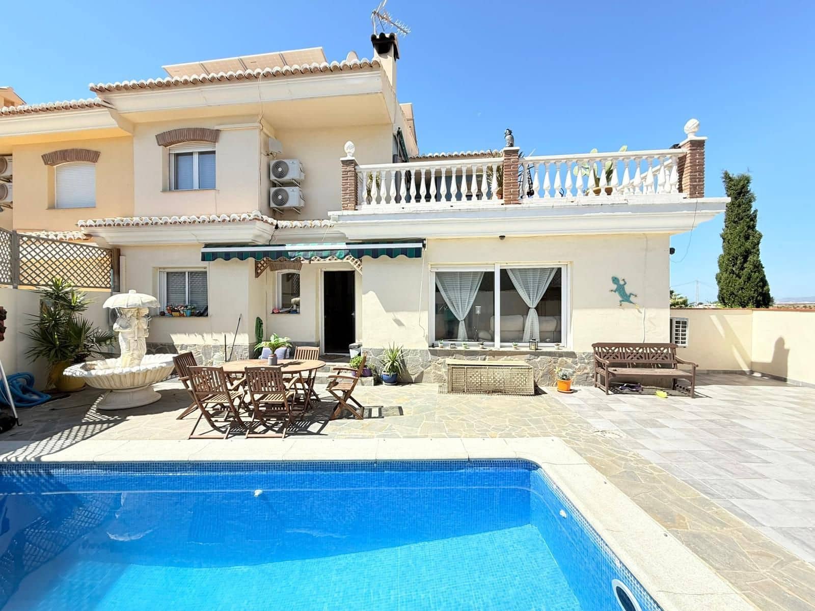 3 quarto Moradia Geminada para venda em Torrox-Costa com piscina garagem - 485 000 € (Ref: 9854370)