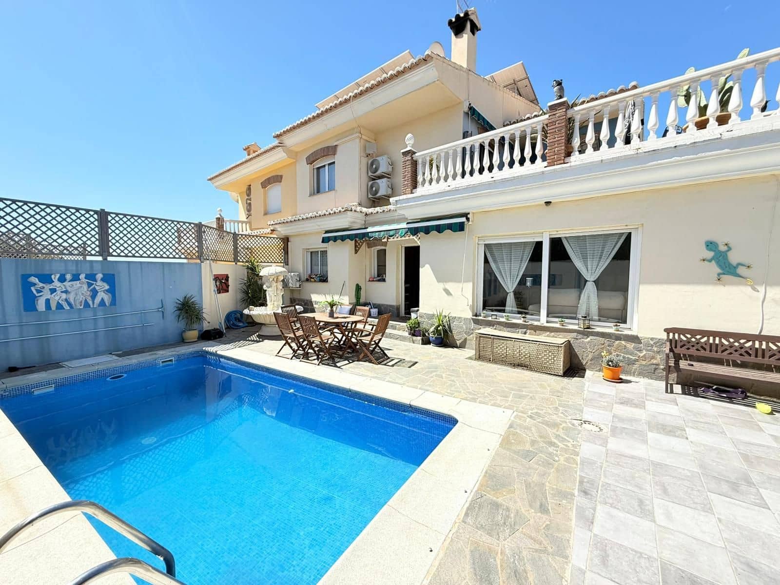 3 quarto Moradia Geminada para venda em Torrox-Costa com piscina garagem - 485 000 € (Ref: 9854370)