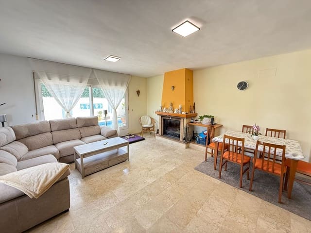 3 quarto Moradia Geminada para venda em Urbanización Santa Rosa, Torrox - 485 000 € (Ref: 9854370)