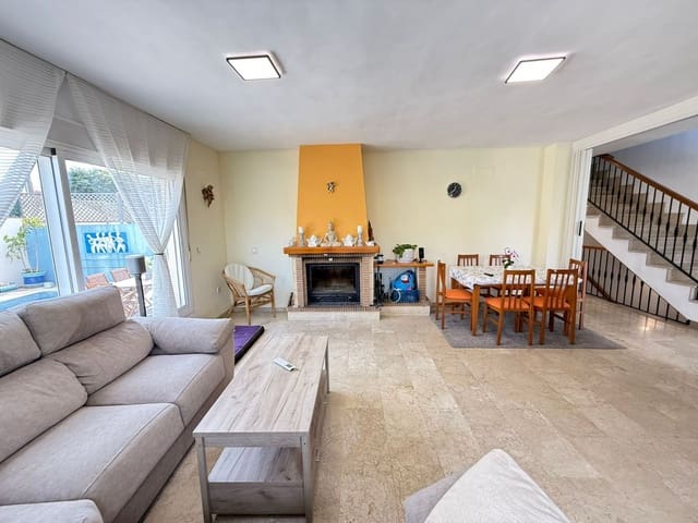 3 quarto Moradia Geminada para venda em Urbanización Santa Rosa, Torrox - 485 000 € (Ref: 9854370)