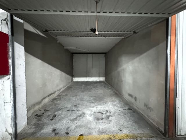 Garage for sale in Urbanización Santa Rosa, Torrox - € 42,500 (Ref: 9864079)