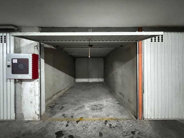 Garage for sale in Urbanización Santa Rosa, Torrox - € 42,500 (Ref: 9864079)