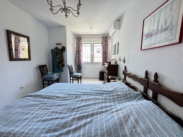 3 sypialnia Dom blizniak na sprzedaż w Centro Internacional, Torrox z basenem - 315 000 € (Ref: 9902834)