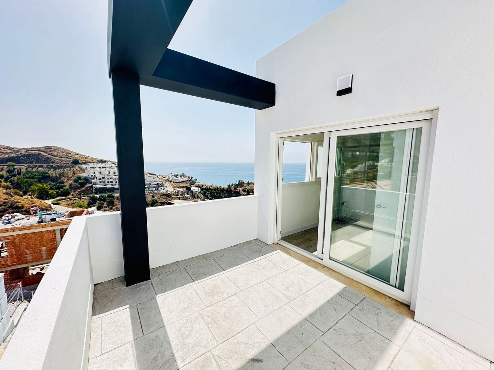 4 bedroom Villa for sale in Torrox-Costa with pool garage - € 655,250 (Ref: 9932828)