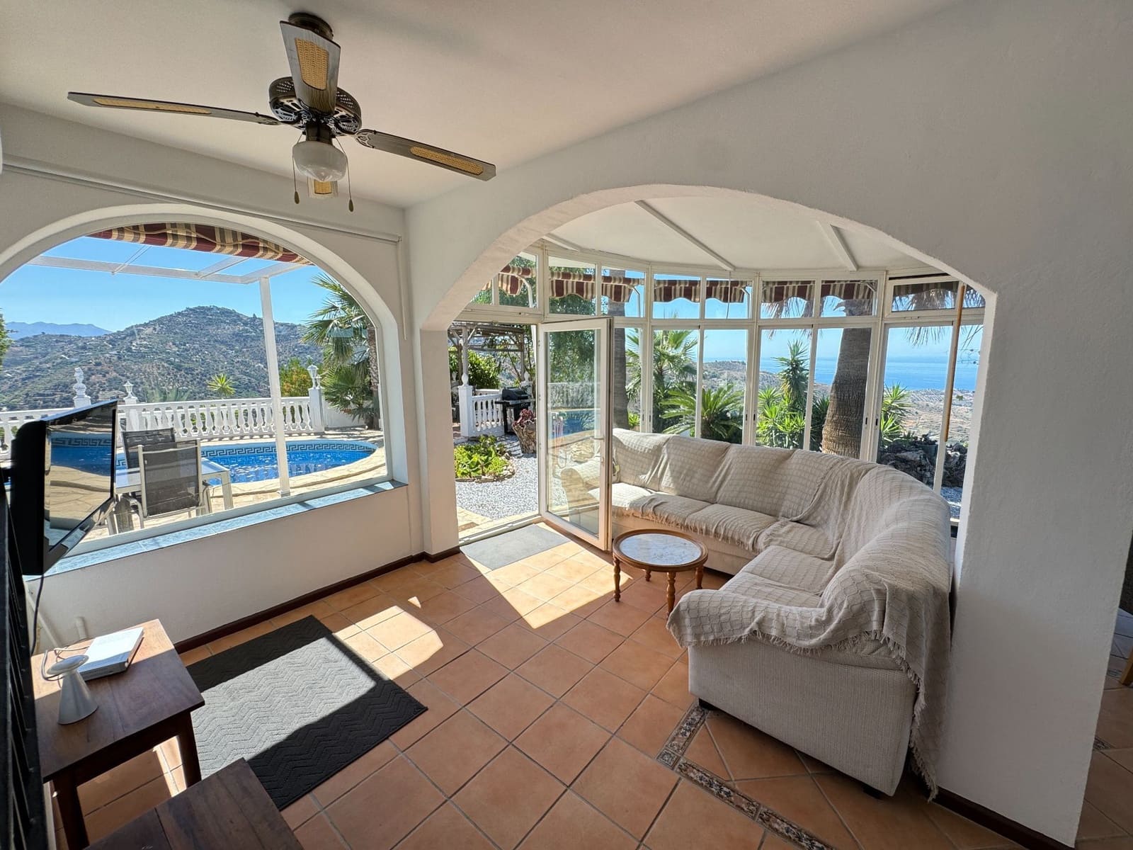 3 chambre Finca/Maison de Campagne à vendre à Arenas avec piscine garage - 535 000 € (Ref: 9943315)
