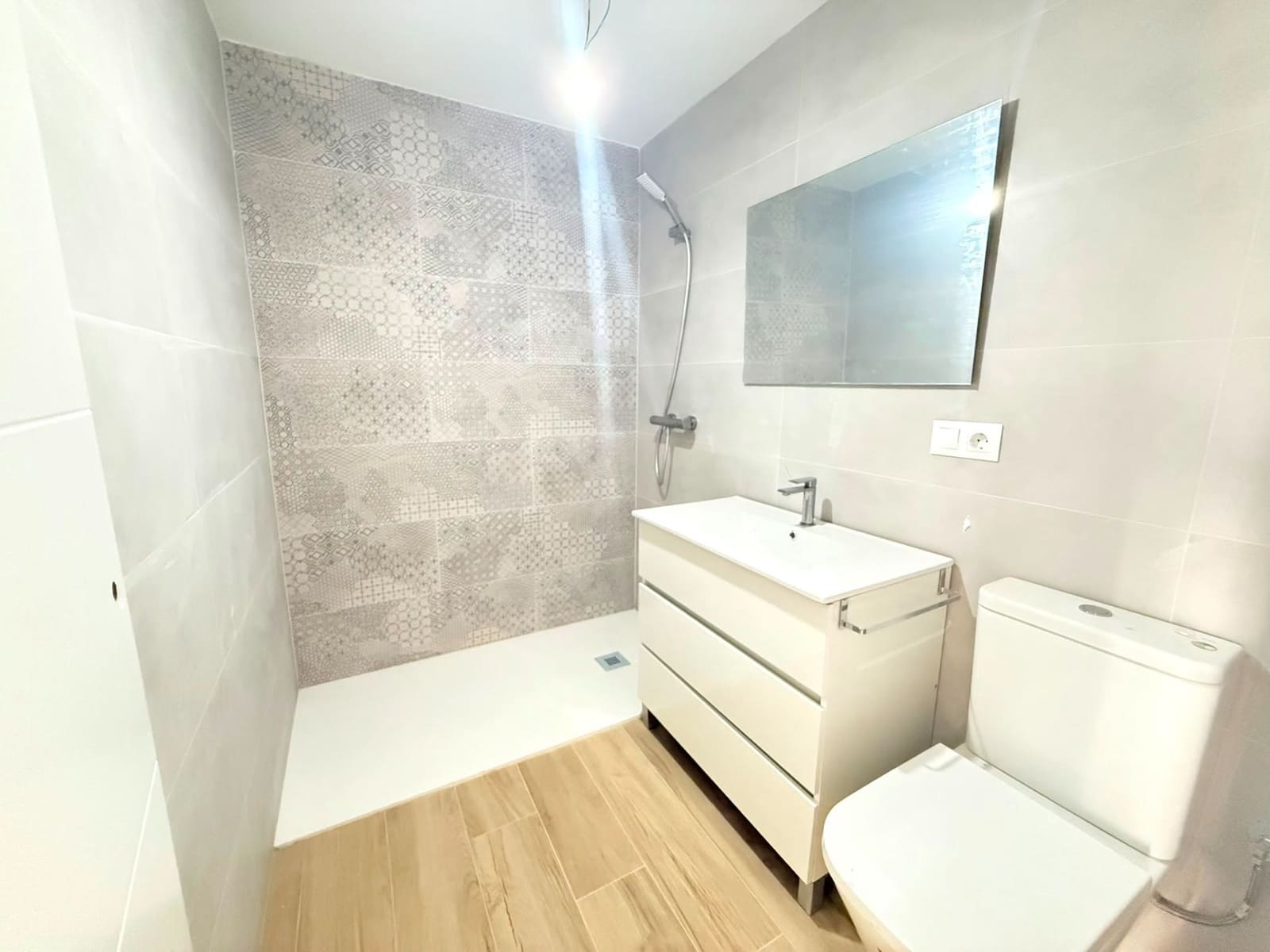 1 soveværelse Lejlighed til salg i Torrox-Costa med swimmingpool - € 299.500 (Ref: 9949179)