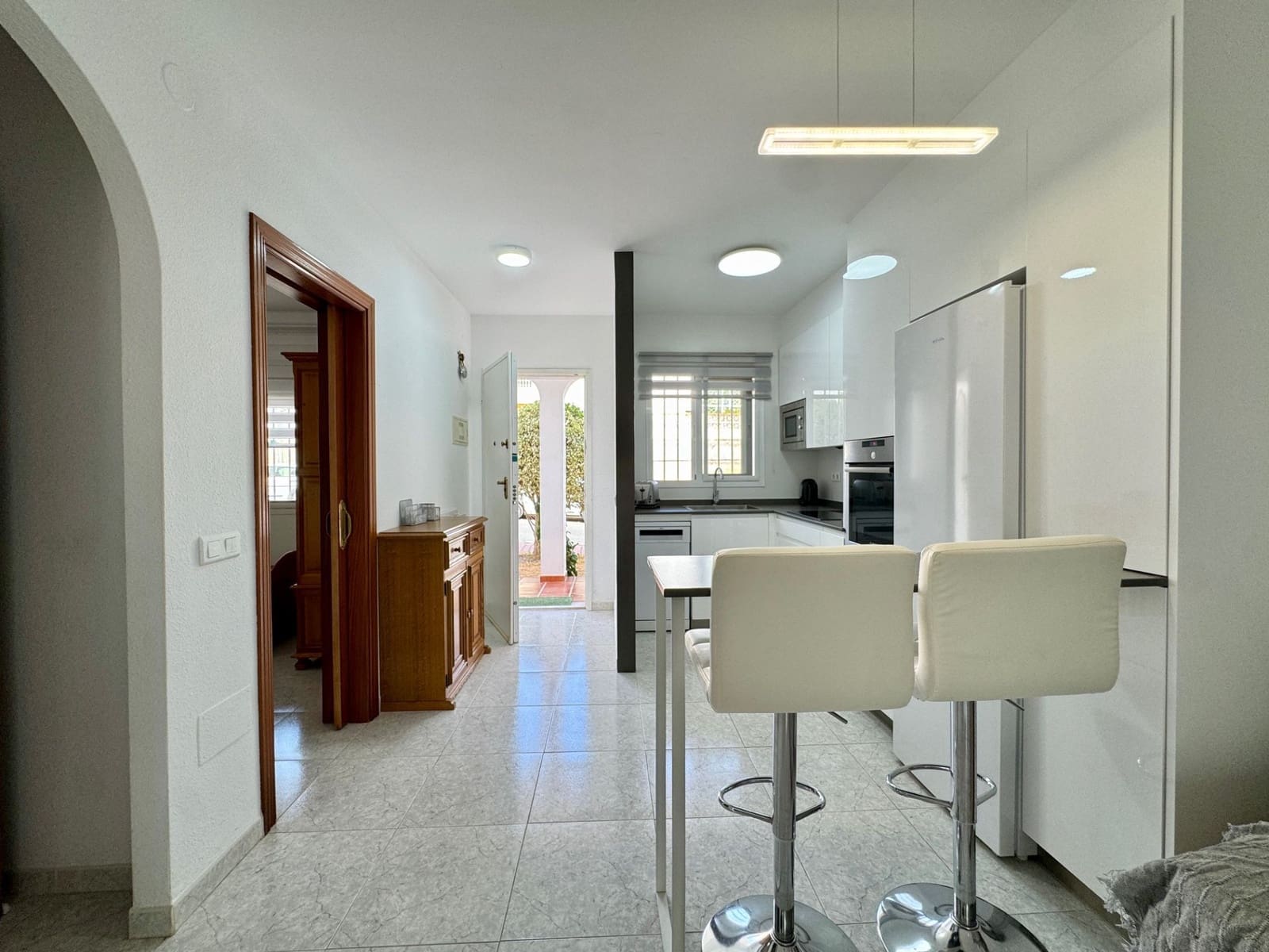 2 soveværelse Lejlighed til salg i Torrox-Costa med swimmingpool - € 235.000 (Ref: 9962030)