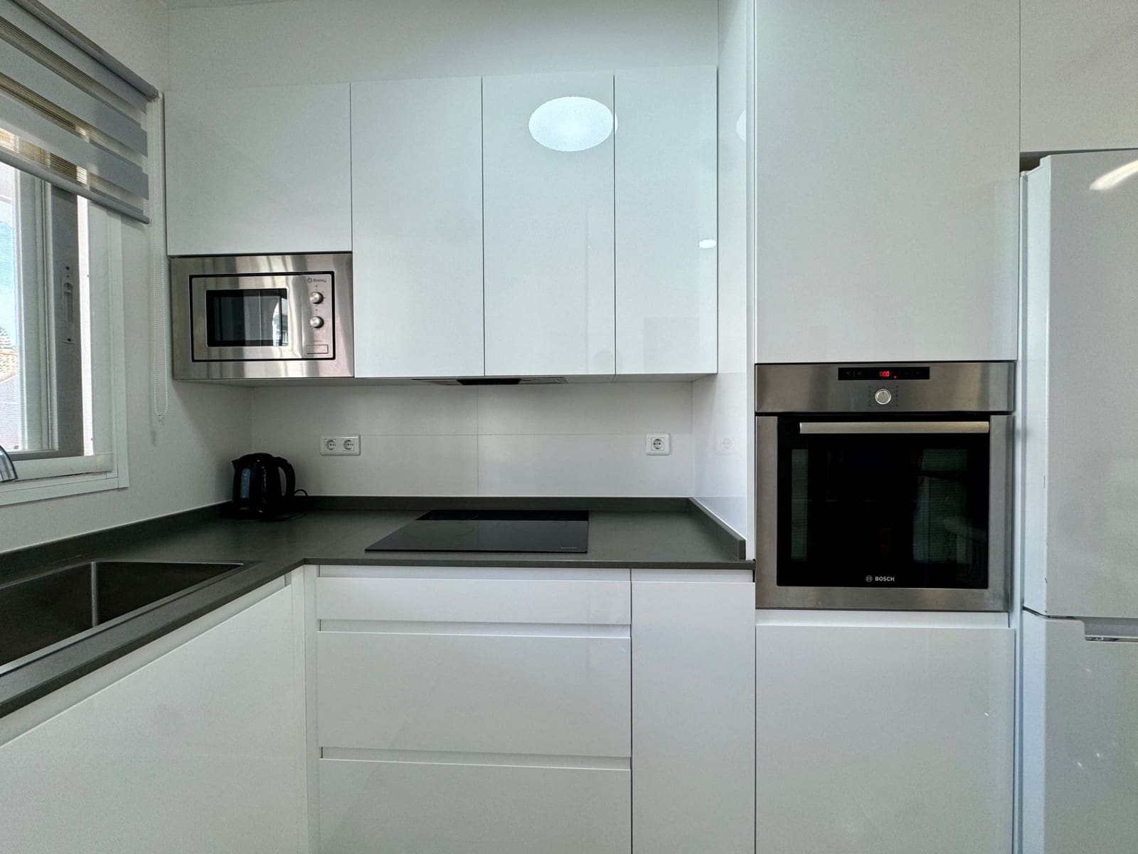 2 soveværelse Lejlighed til salg i Torrox-Costa med swimmingpool - € 235.000 (Ref: 9962030)