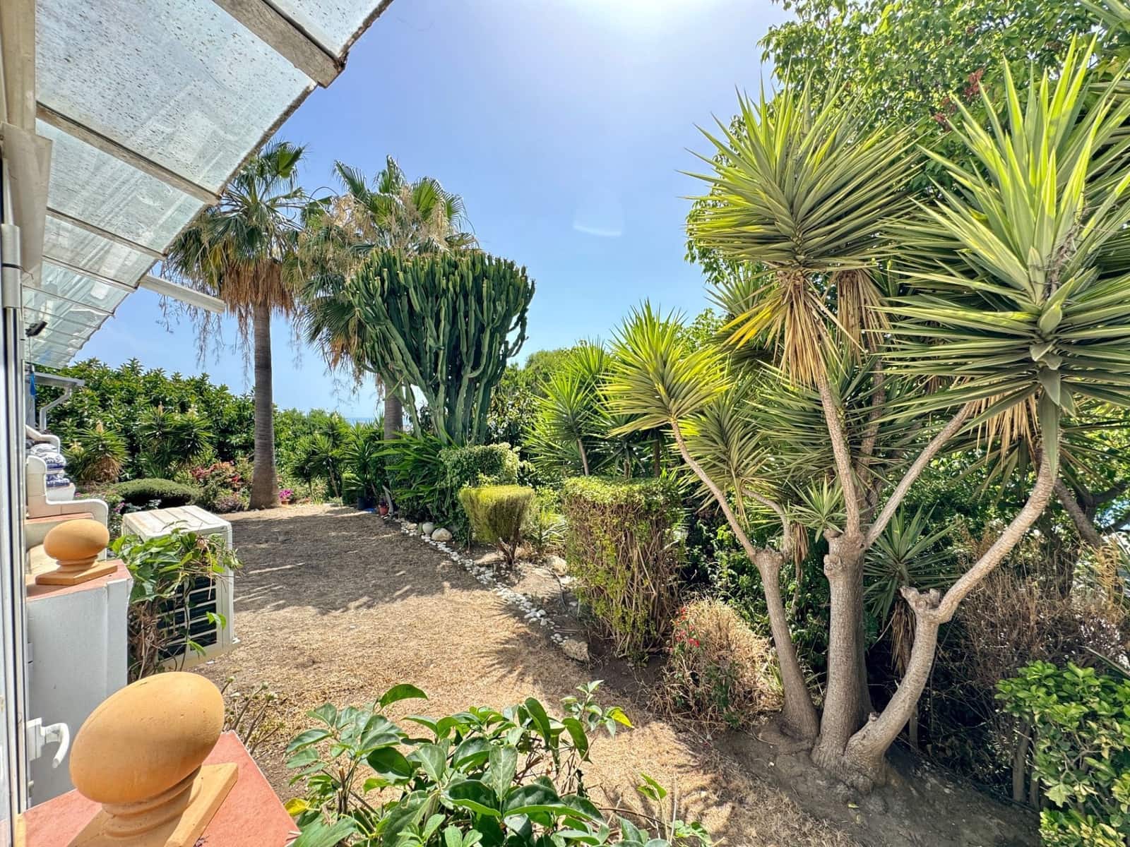 2 soveværelse Lejlighed til salg i Torrox-Costa med swimmingpool - € 235.000 (Ref: 9962030)