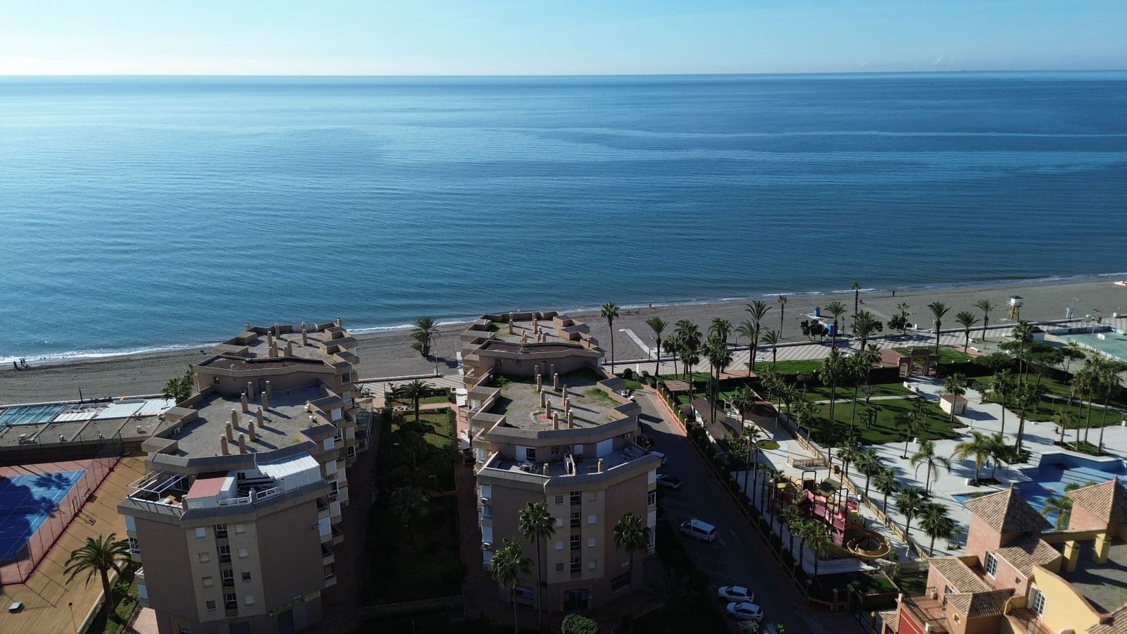 2 makuuhuone Asunto myytävänä paikassa Torrox-Costa mukana uima-altaan - 320 000 € (Ref: 9981808)