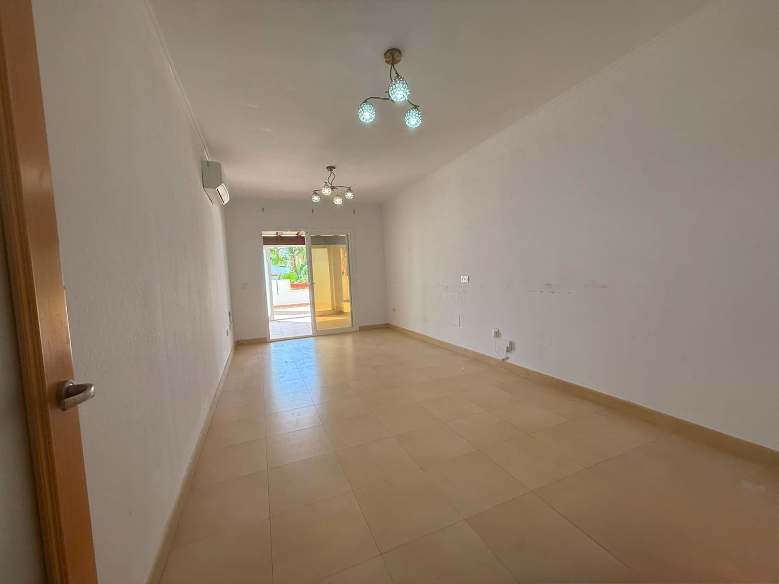 3 sovrum Lägenhet till salu i Caleta de Velez med pool garage - 359 000 € (Ref: 9981809)