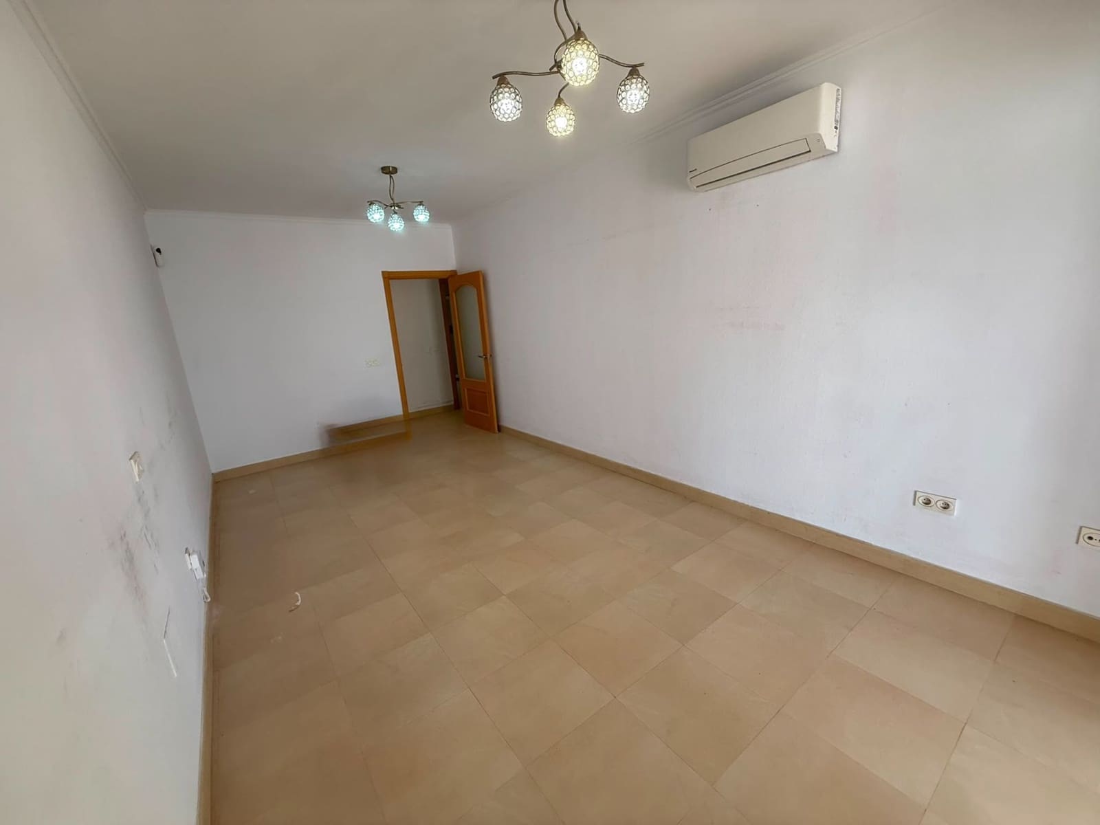 3 sovrum Lägenhet till salu i Caleta de Velez med pool garage - 359 000 € (Ref: 9981809)