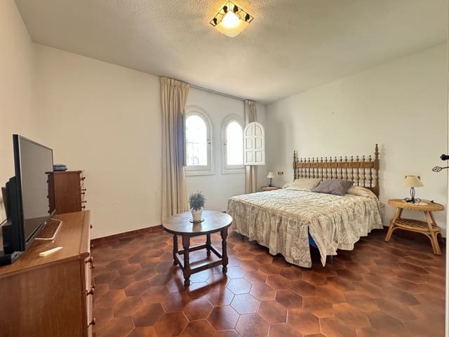 2 makuuhuone Huoneisto myytävänä paikassa Centro Internacional, Torrox mukana uima-altaan - 239 000 € (Ref: 9984398)