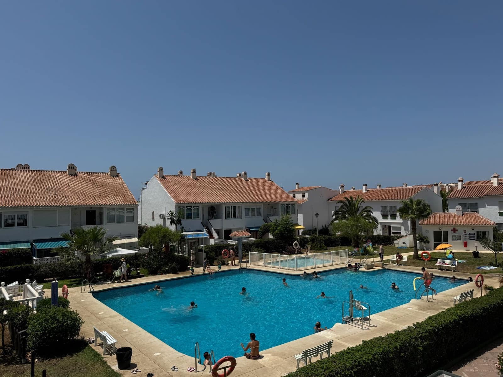 2 slaapkamer Appartement te koop in Torrox-Costa met zwembad - € 239.000 (Ref: 9984398)