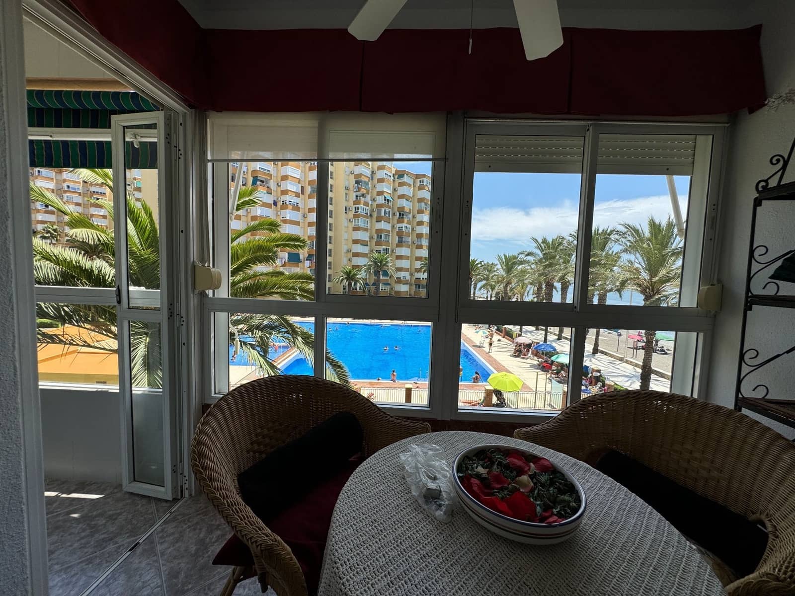 Piso de 2 habitaciones en Algarrobo en venta con piscina - 283.000 € (Ref: 9984399)