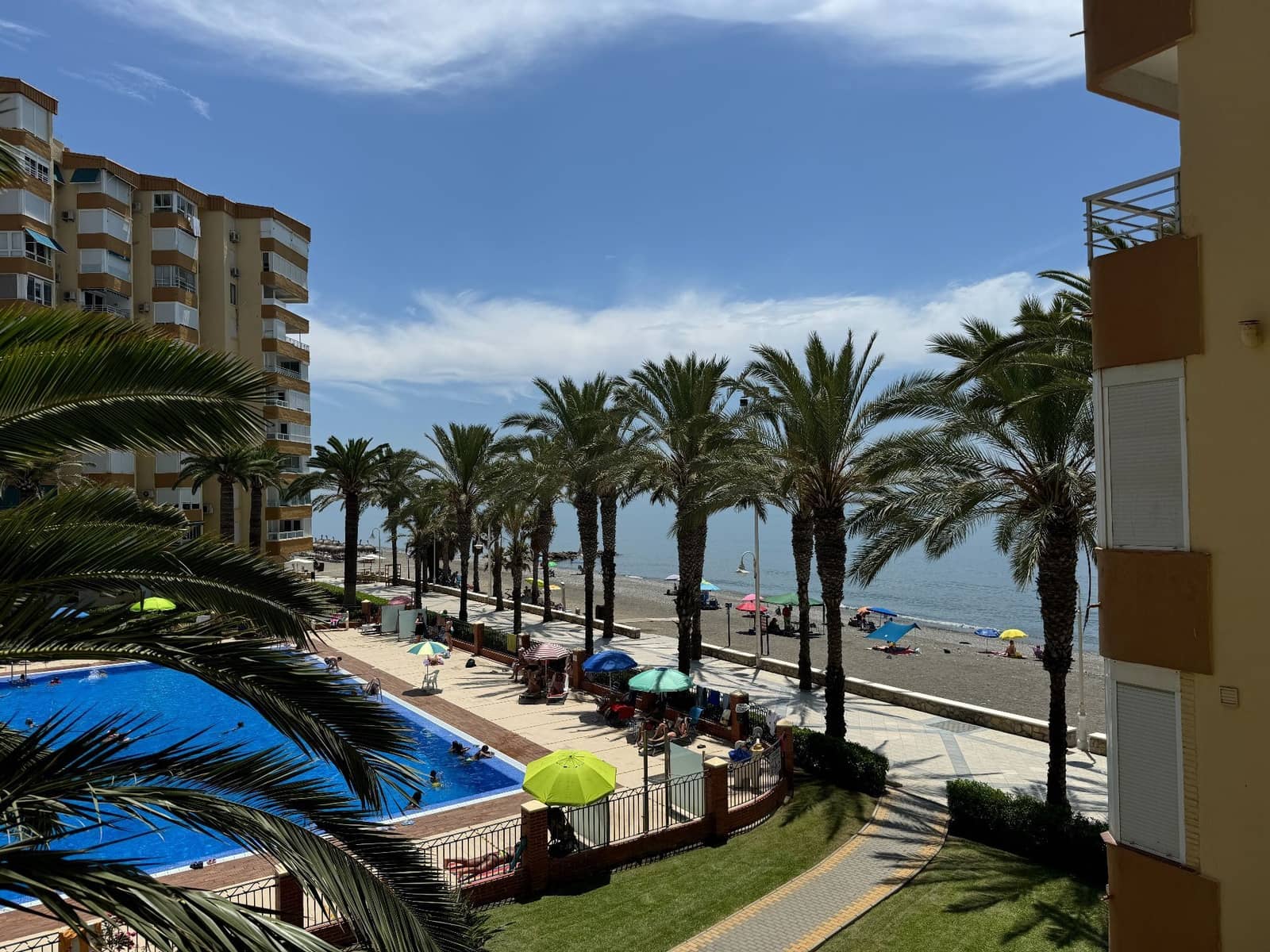 Piso de 2 habitaciones en Algarrobo en venta con piscina - 283.000 € (Ref: 9984399)