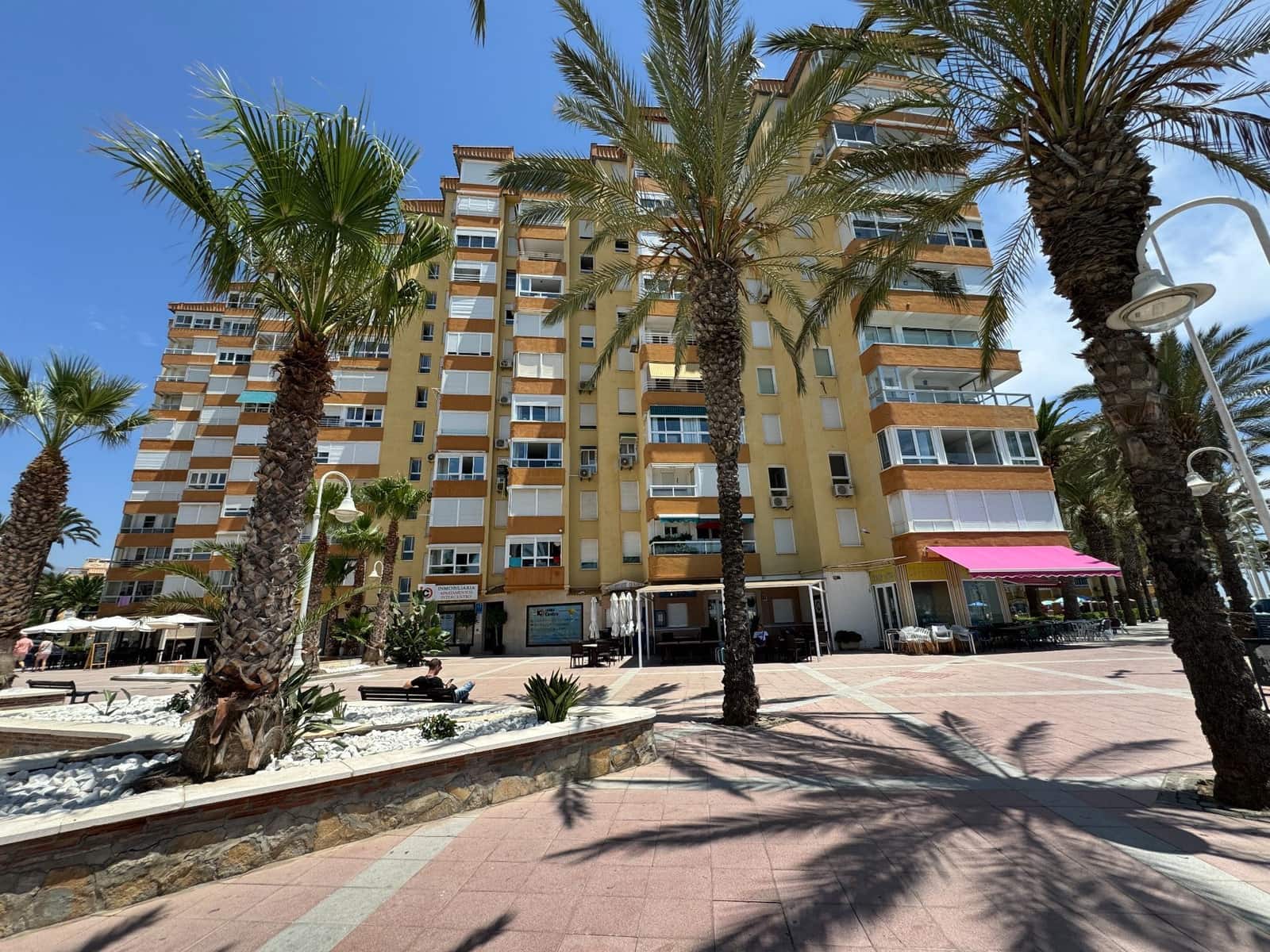 Piso de 2 habitaciones en Algarrobo en venta con piscina - 283.000 € (Ref: 9984399)