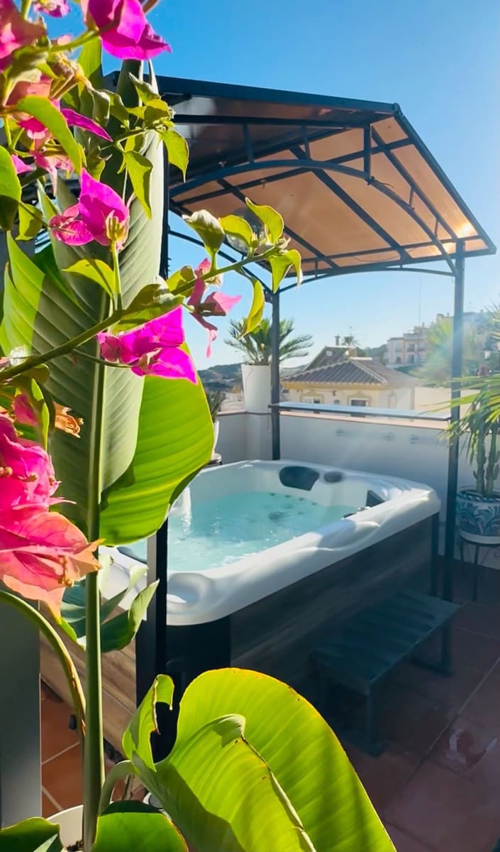 3 bedroom Penthouse for sale in Torrox - € 369,000 (Ref: 9999532)