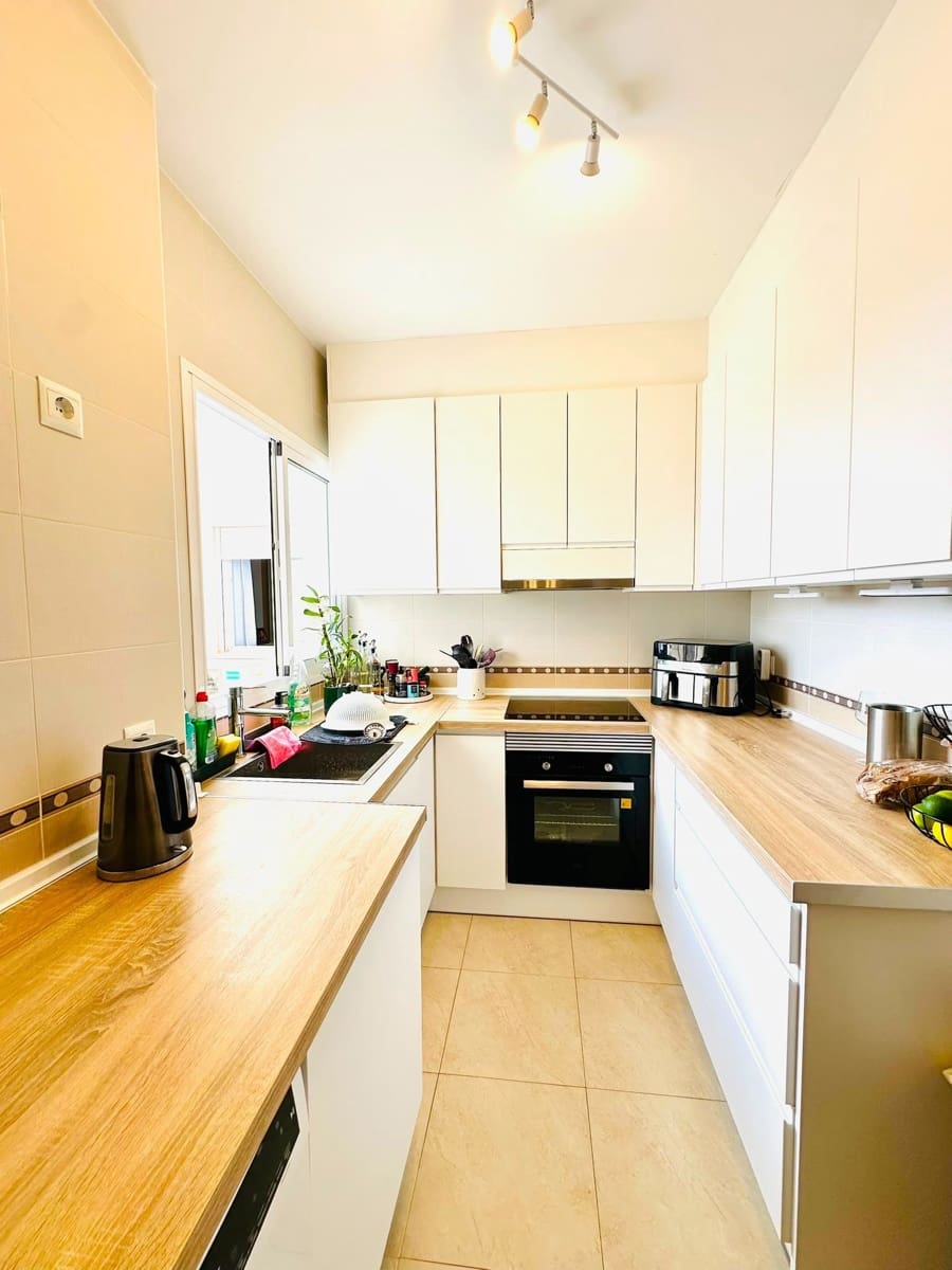 3 bedroom Penthouse for sale in Torrox - € 369,000 (Ref: 9999532)