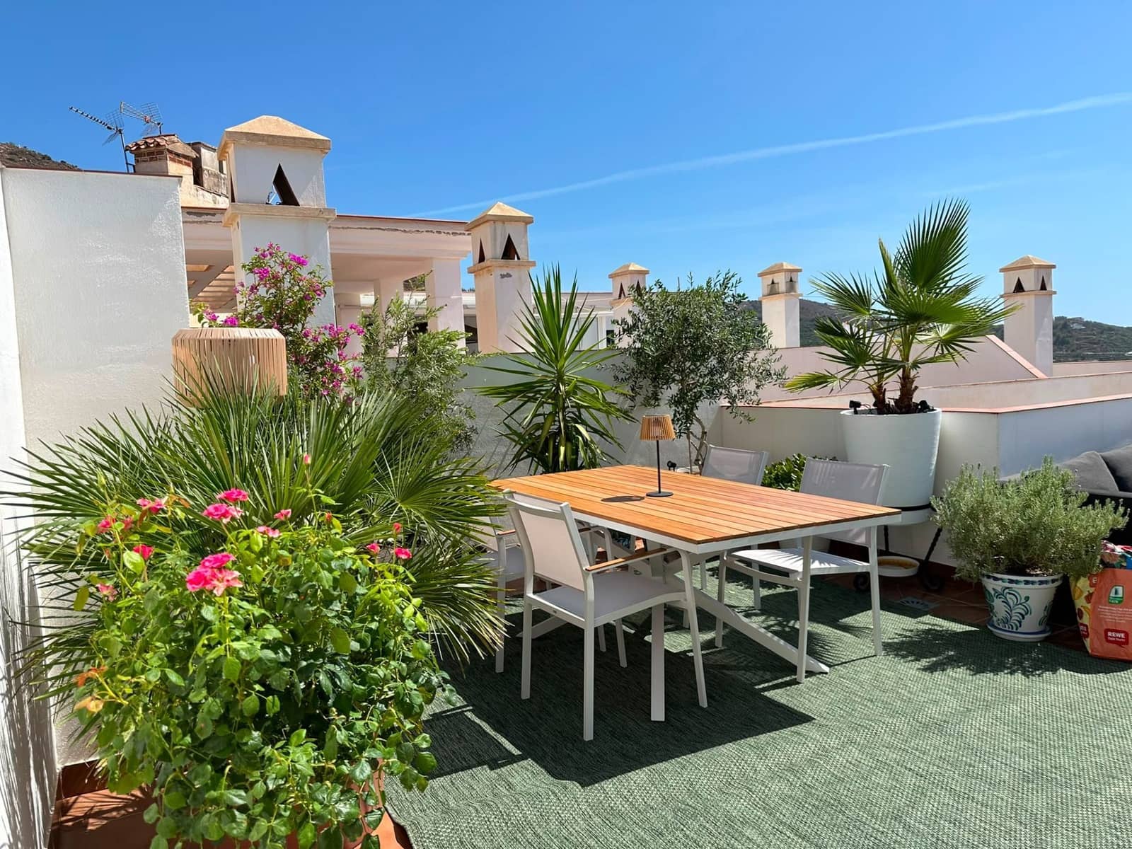 3 bedroom Penthouse for sale in Torrox - € 369,000 (Ref: 9999532)