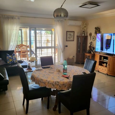 3 bedroom Terraced Villa for sale in Santa Cruz de Tenerife with pool garage - € 750,000 (Ref: 10009699)