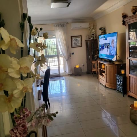 3 bedroom Terraced Villa for sale in Santa Cruz de Tenerife with pool garage - € 750,000 (Ref: 10009699)
