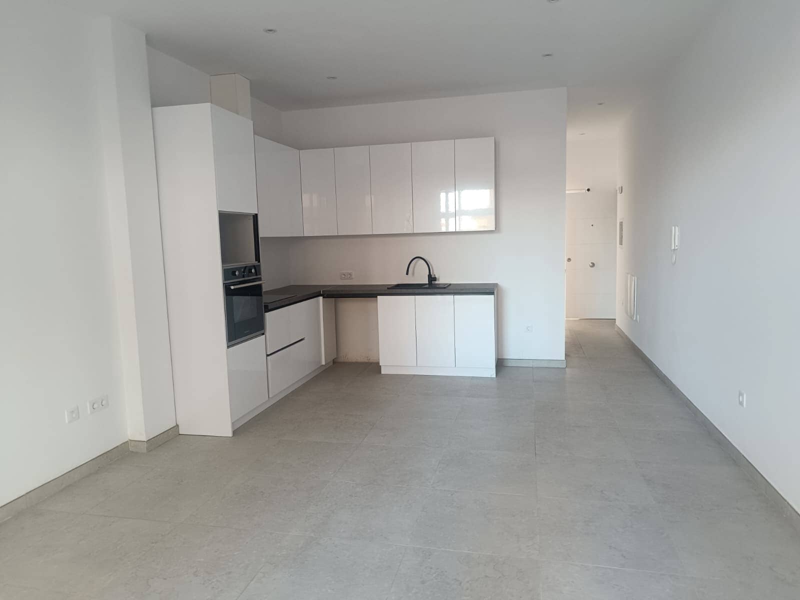 2 bedroom Apartment for sale in Santa Cruz de Tenerife with pool garage - € 325,000 (Ref: 10009838)