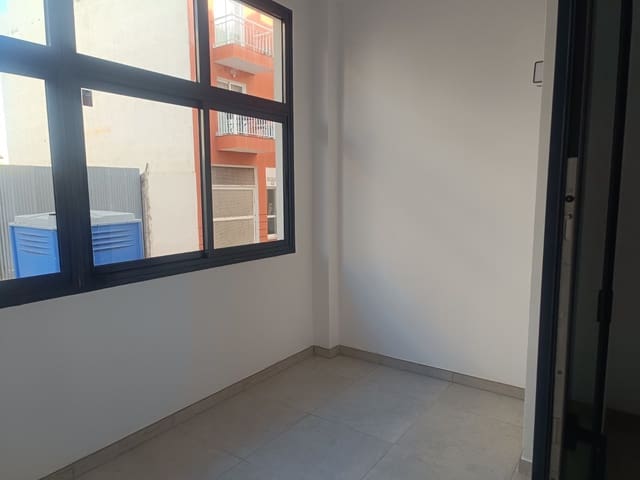 2 soveværelse Lejlighed til salg i Santa Cruz de Tenerife med swimmingpool garage - € 325.000 (Ref: 10009838)