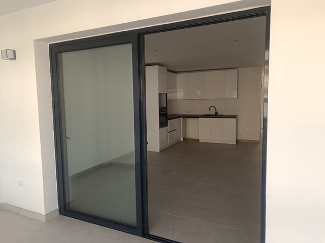 2 soveværelse Lejlighed til salg i Santa Cruz de Tenerife med swimmingpool garage - € 325.000 (Ref: 10009838)