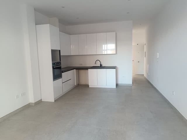 2 soveværelse Lejlighed til salg i Santa Cruz de Tenerife med swimmingpool garage - € 325.000 (Ref: 10009838)