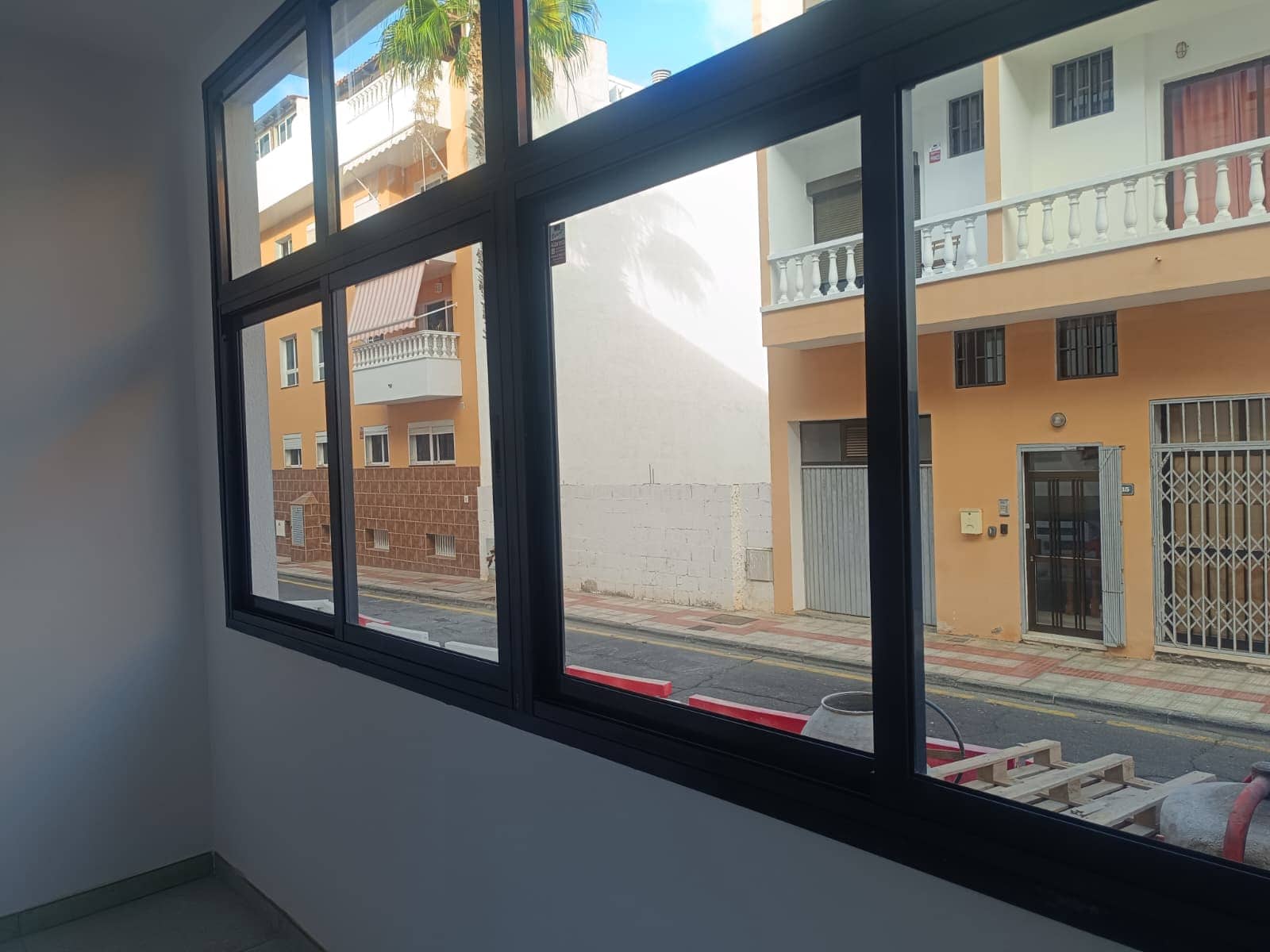 2 bedroom Apartment for sale in Santa Cruz de Tenerife with pool garage - € 325,000 (Ref: 10009838)