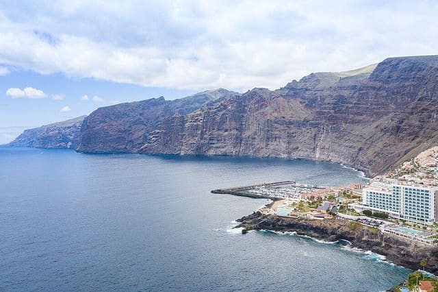 2 Zimmer Apartment zu verkaufen in Puerto Santiago, Santiago del Teide mit Pool Garage - 599.000 € (Ref: 10009908)