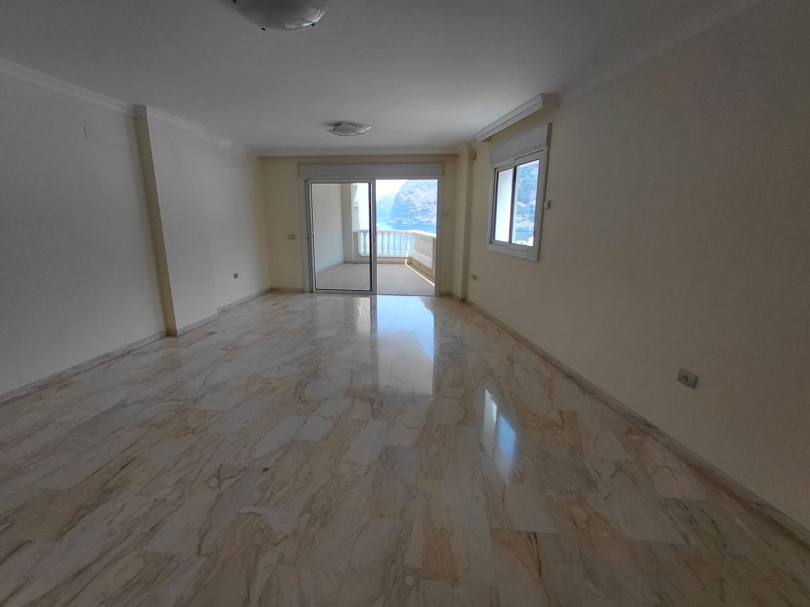 2 bedroom Apartment for sale in Santiago del Teide with pool garage - € 529,000 (Ref: 10009908)