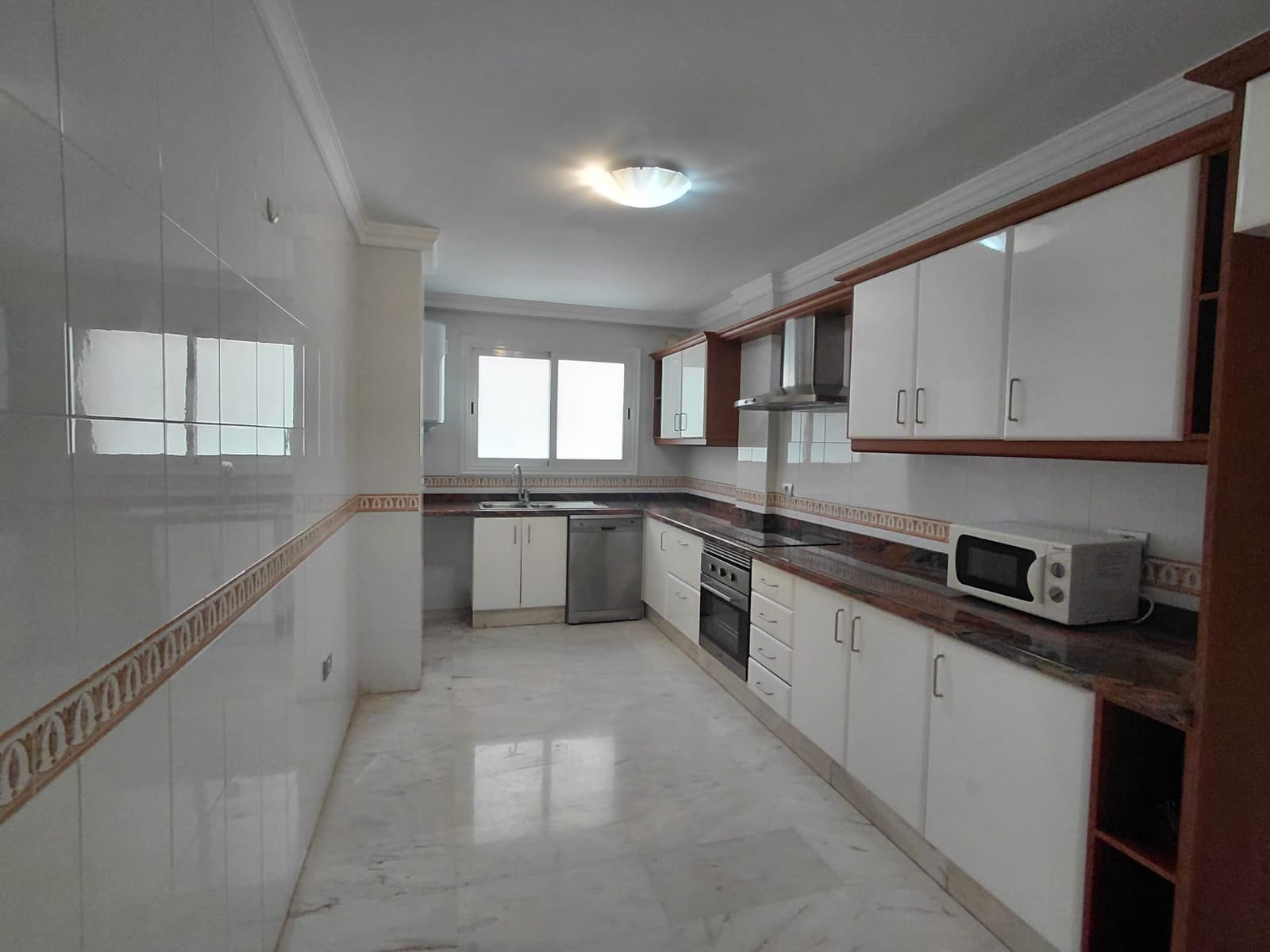 2 bedroom Apartment for sale in Santiago del Teide with pool garage - € 440,000 (Ref: 10009909)