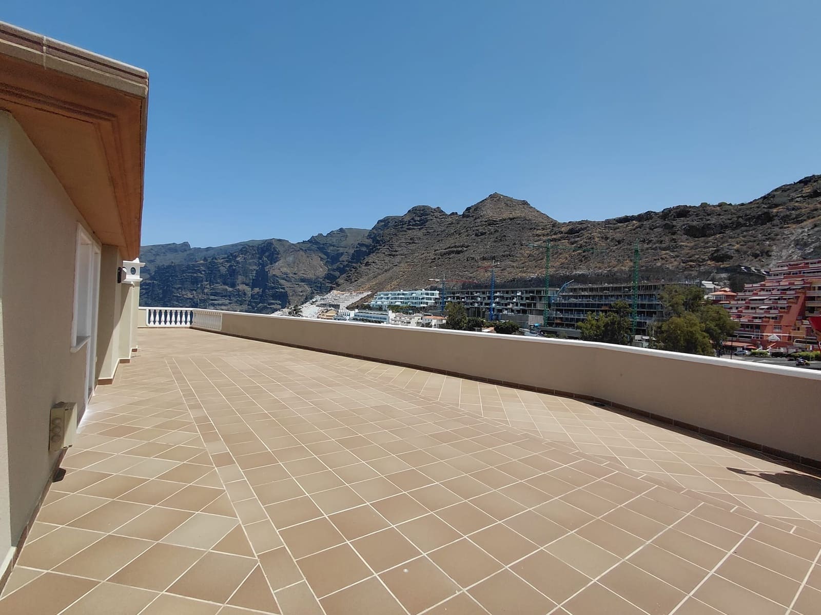 2 chambre Appartement à vendre à Los Gigantes avec piscine garage - 875 000 € (Ref: 10016792)