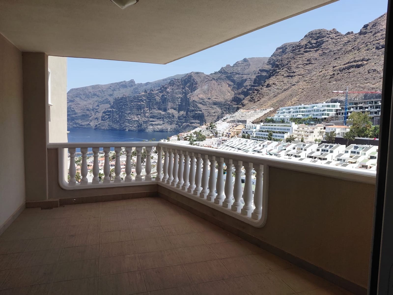 2 chambre Appartement à vendre à Los Gigantes avec piscine garage - 875 000 € (Ref: 10016792)