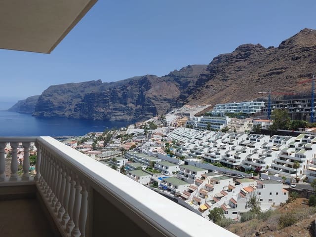 2 chambre Appartement à vendre à Los Gigantes, Santiago del Teide avec piscine garage - 875 000 € (Ref: 10016792)