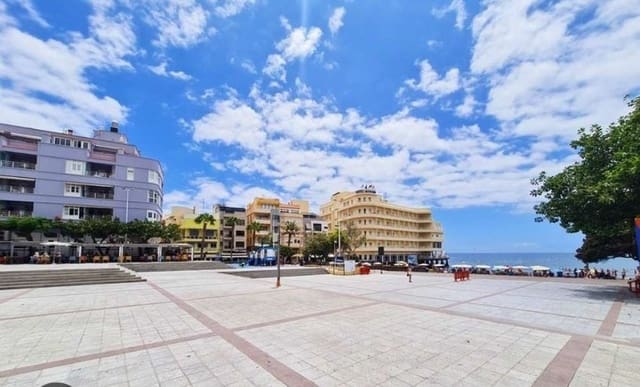 2 makuuhuone Huoneisto vuokrattavana paikassa El Medano, Granadilla de Abona - 1 500 € (Ref: 10026244)