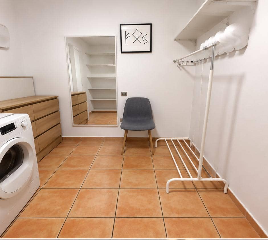 2 Zimmer Apartment zu vermieten in Adeje mit Pool Garage - 1.400 € (Ref: 10040231)