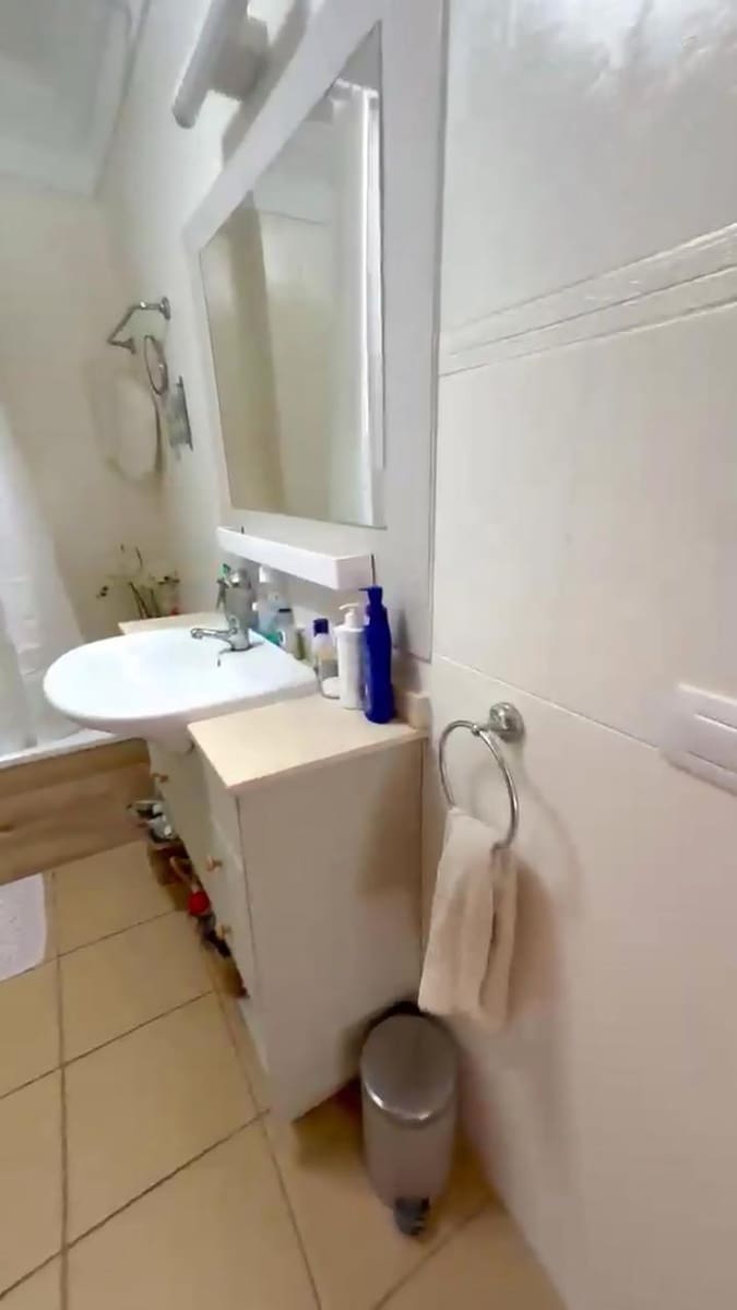 2 Zimmer Apartment zu vermieten in Adeje mit Pool Garage - 1.400 € (Ref: 10040231)
