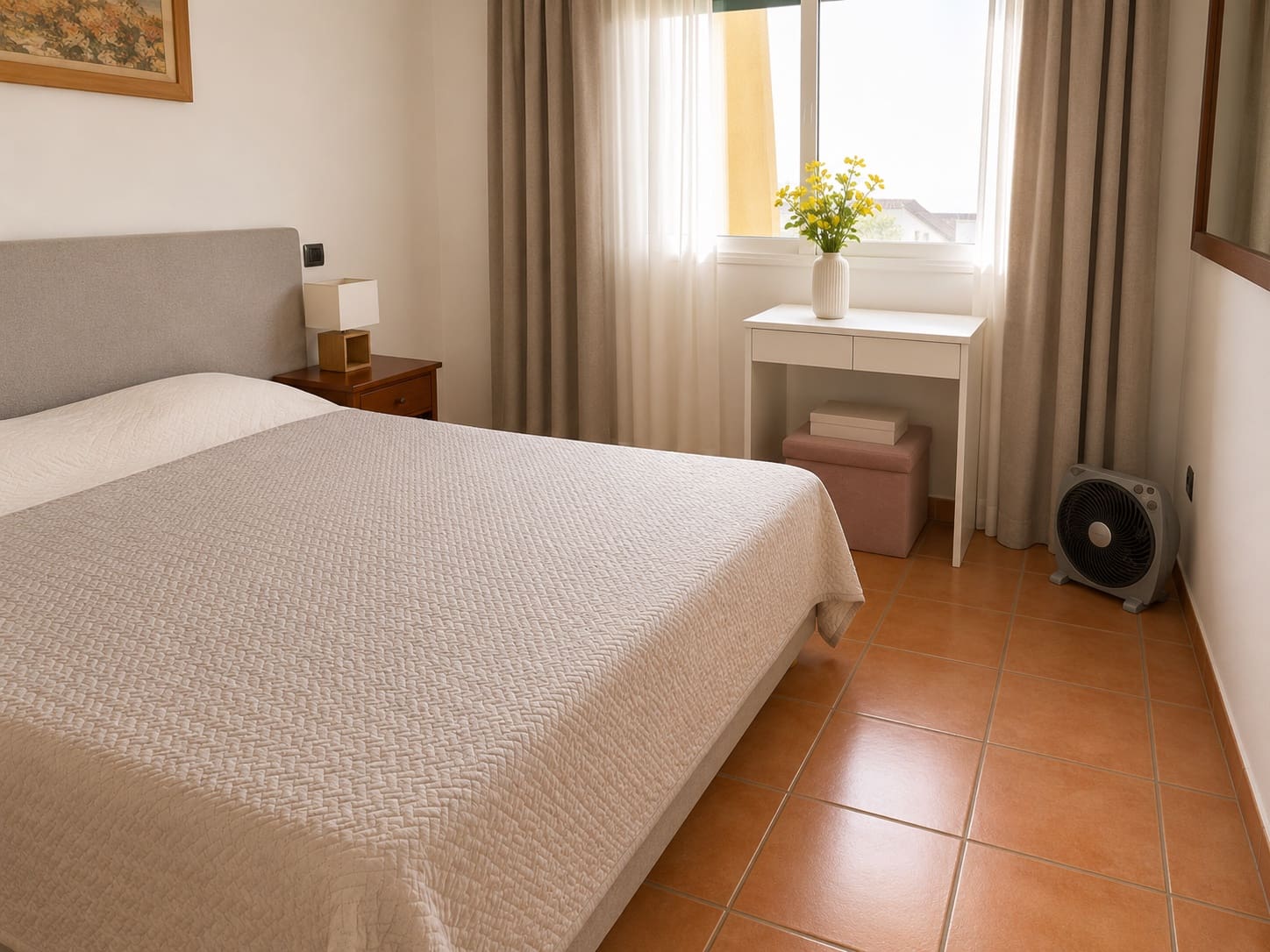 2 bedroom Apartment for rent in Adeje with pool garage - € 1,400 (Ref: 10040231)