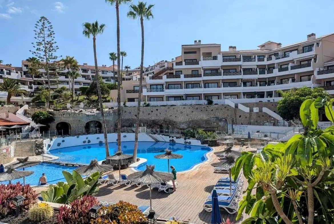 1 slaapkamer Appartement te koop in Granadilla de Abona met zwembad - € 220.000 (Ref: 10043312)