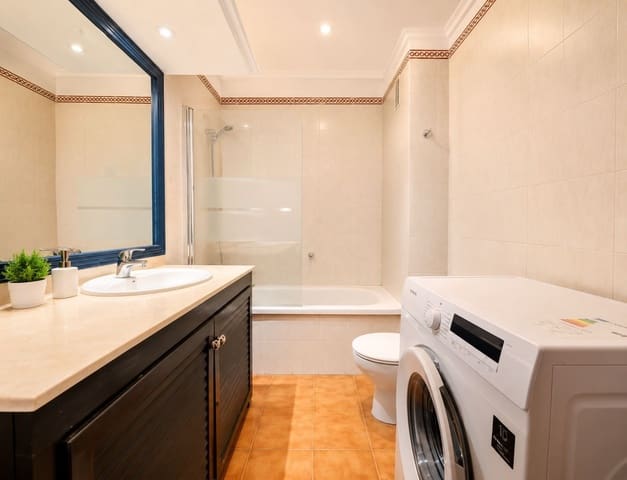 1 slaapkamer Appartement te koop in Granadilla de Abona met zwembad - € 220.000 (Ref: 10043312)