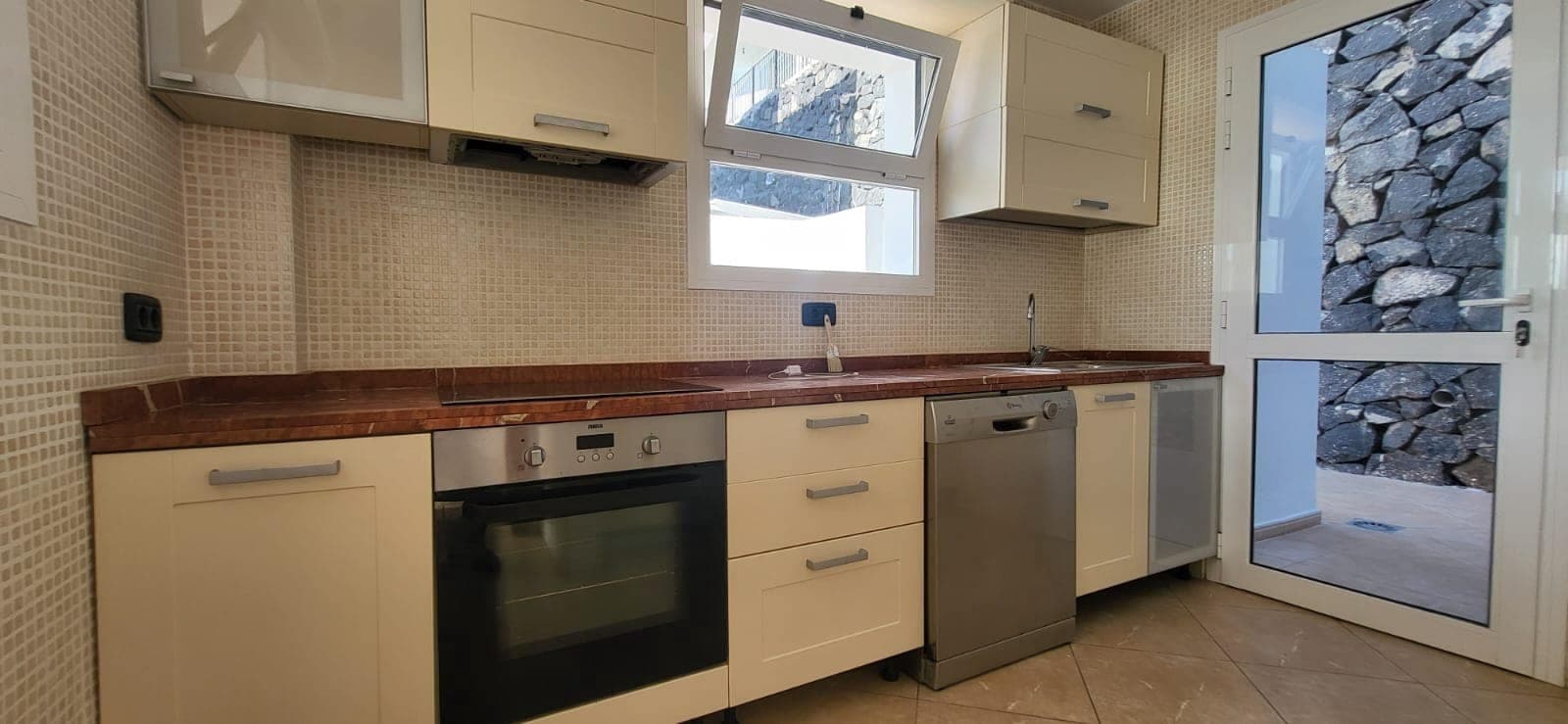 3 quarto Moradia para venda em Adeje com piscina garagem - 850 000 € (Ref: 10045615)