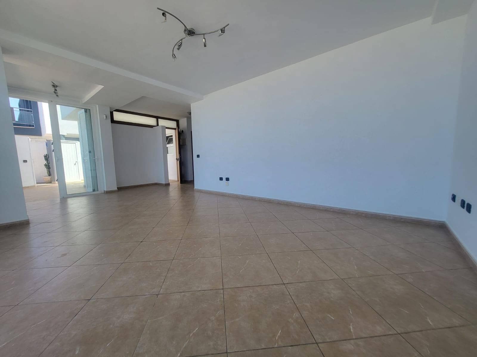3 quarto Moradia para venda em Adeje com piscina garagem - 850 000 € (Ref: 10045615)