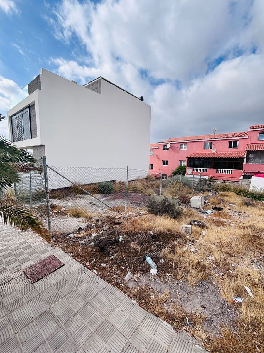 Byggegrund til salg i Santa Cruz de Tenerife - € 129.000 (Ref: 10085233)