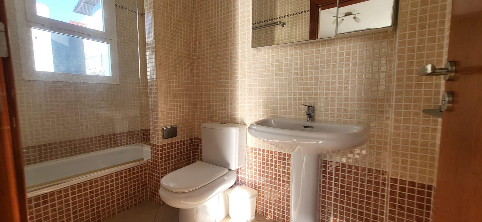 3 camera da letto Villa in vendita in Adeje con piscina garage - 850.000 € (Rif: 9623185)