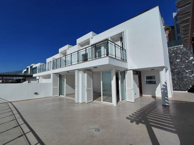 3 makuuhuone Huvila vuokrattavana paikassa Costa Adeje, Adeje mukana uima-altaan 
autotalli - 2 500 € (Ref: 9624030)